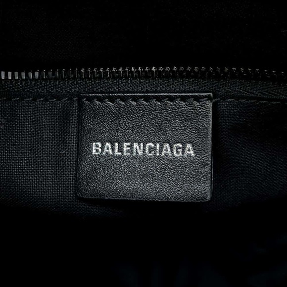 Balenciaga BB Monogram Leather Shoulder Bag Black - Picture 15 of 16